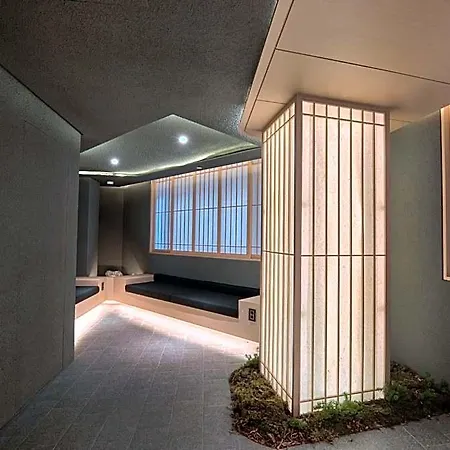 Uh Suite Central Seoul