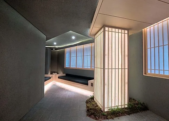 Uh Hotel