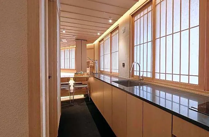 Hotel Uh