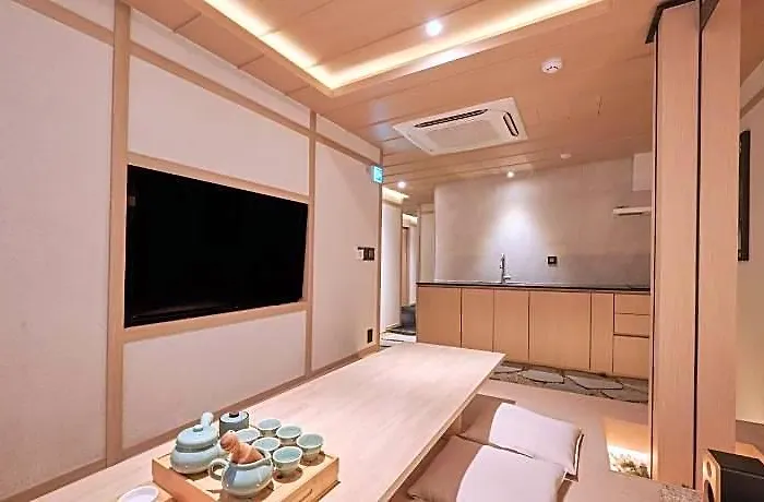 Uh Hotel 4*